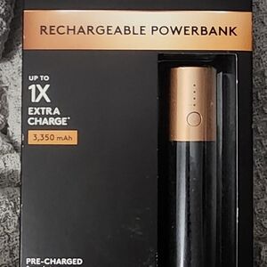 BRAND NEW!!!!! NEVER USED!!! Black and Gold Rechargeable Powerbank